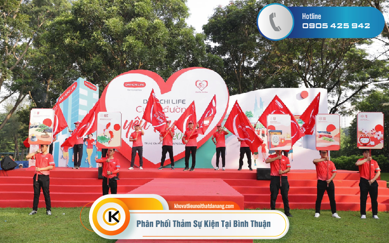 bao-gia-tham-ni-su-kien-moi-03