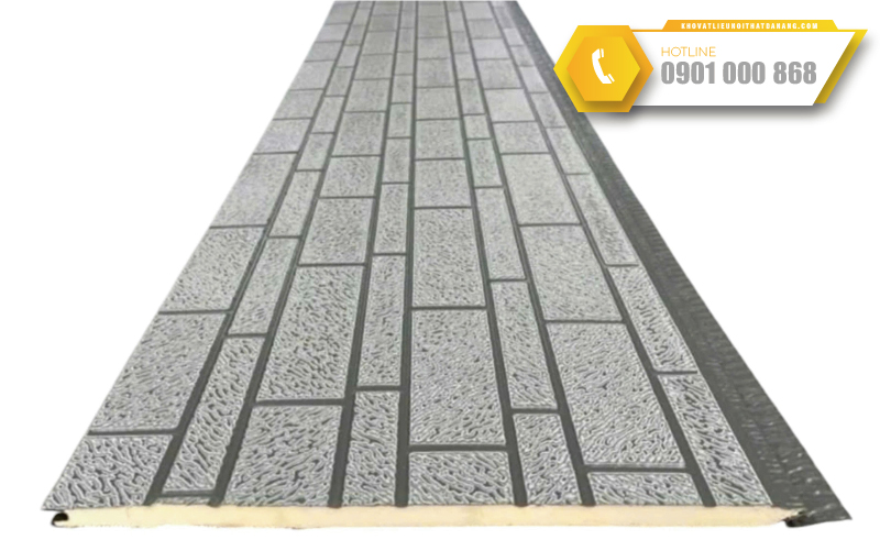 tam-panel-kim-loai-gia-re-09