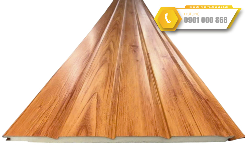 tam-panel-kim-loai-gia-re-12